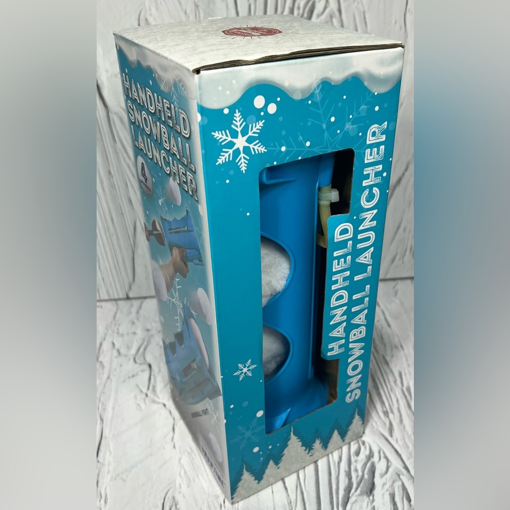 Handheld Snowball Launcher Gun NIB By Snowtime